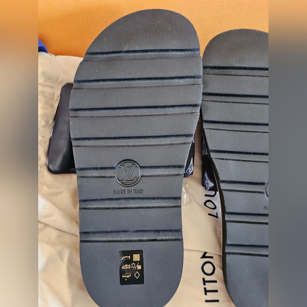 Louis Vuitton Pillow Pool Sandal Size EU40=10US Blue Black - Picture 10 of 16